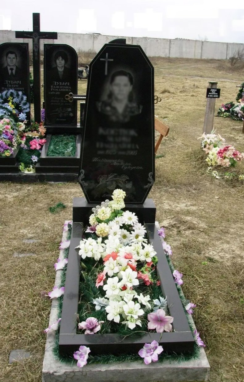 Одинарний памʼятник з граніту — модель №115